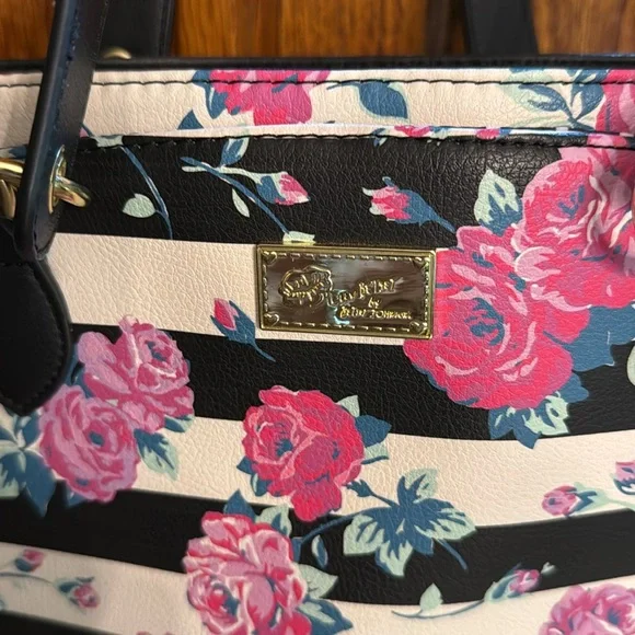 Sassy black & floral Betsey Johnson shoulder bag by Luv Betsey. Gently used. - Picture 2 of 11